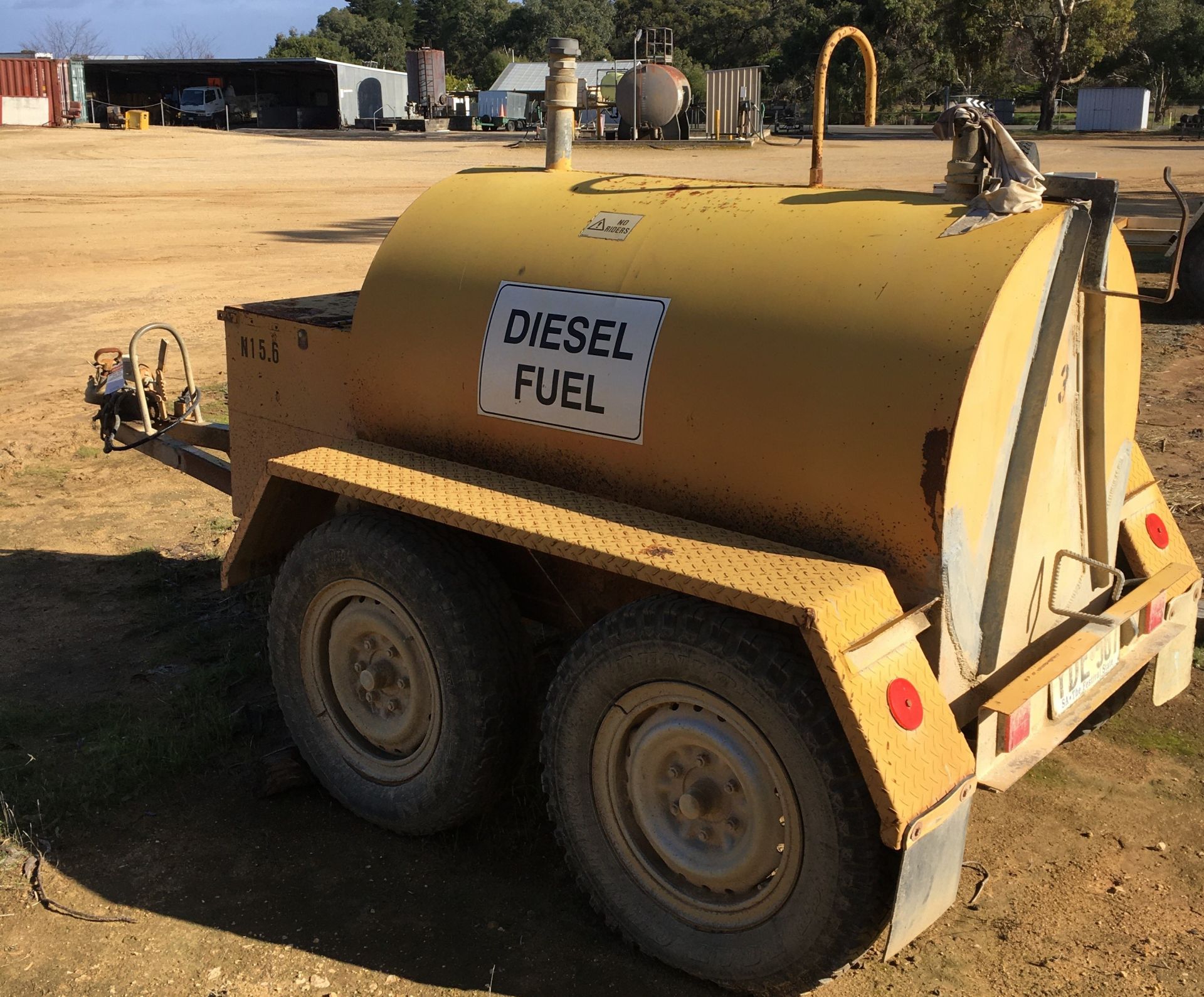 Diesel Fuel Trailer YDE 587 Diesel Fuel Trailer YDE 587